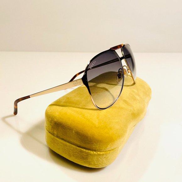 GUCCI AVIATOR SUNGLASSES W/CASE - Picture 2 of 4